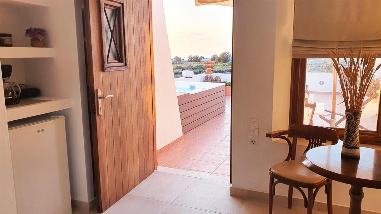 Vila Theasis Studio Megalochori  Exteriér fotografie